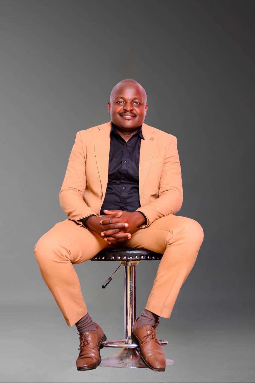 Brevin Dede - Manager